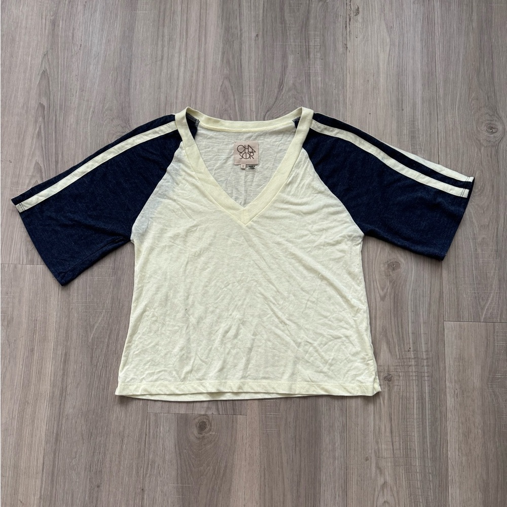 Chaser V-Neck Short Sleeve Top - Cream and Navy